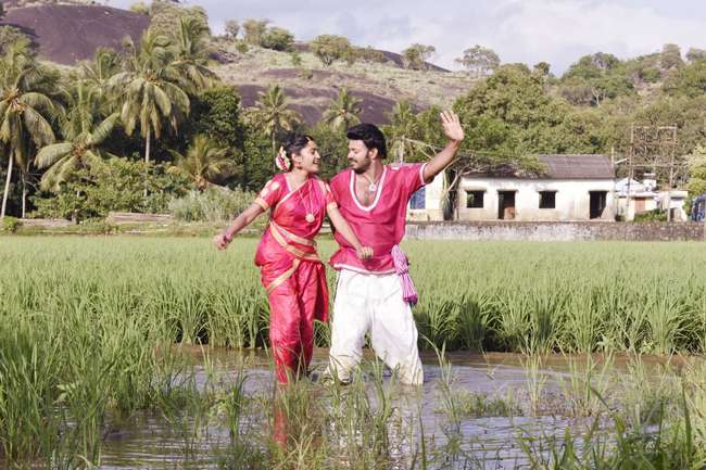Yen Sangathu Aala Adichavan Yevanda Movie Stills